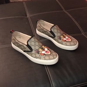 Gucci GG supreme slip on